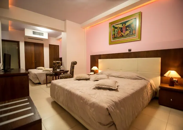 Panorama Hotel 3*