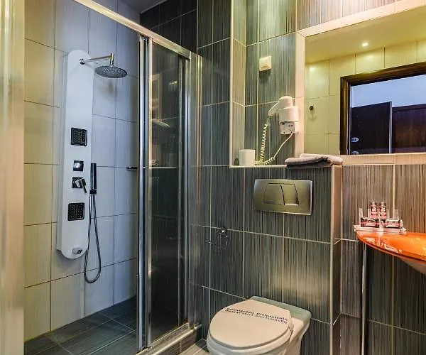 Panorama Hotel 3*